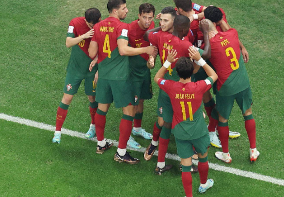 2026世界杯：高卢雄鸡最后的王冠，姆巴佩能否踩着银河登基？